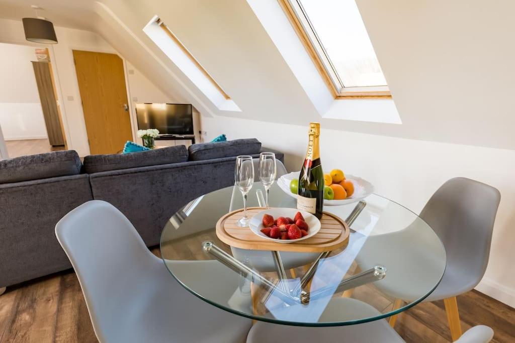 Tm - Rana Court 1 Bedroom Apartment With Balcony Oxford Exteriör bild